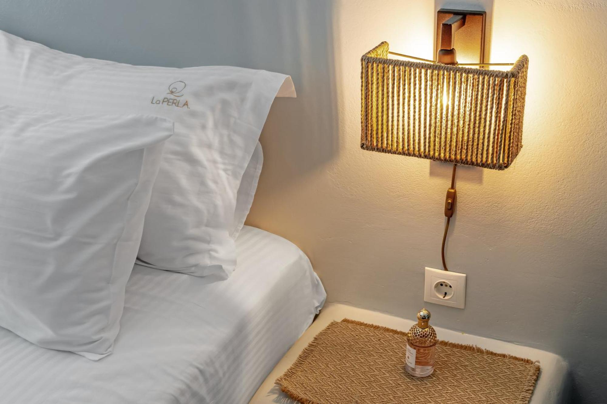 La Perla Suites アイイ・アポストロ エクステリア 写真